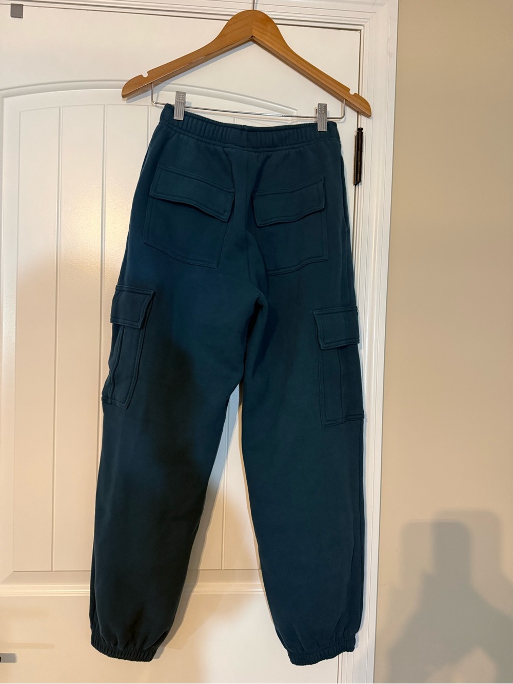Aritzia women’s Teal Cargo Sweatpants - Utility Pockets